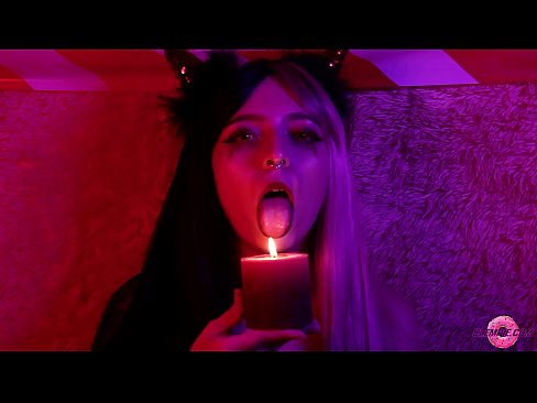 ❤️ Passionate Blowjob e tsoang ho Sexy Succubus e nang le Phethahatso ea Molomo Porno